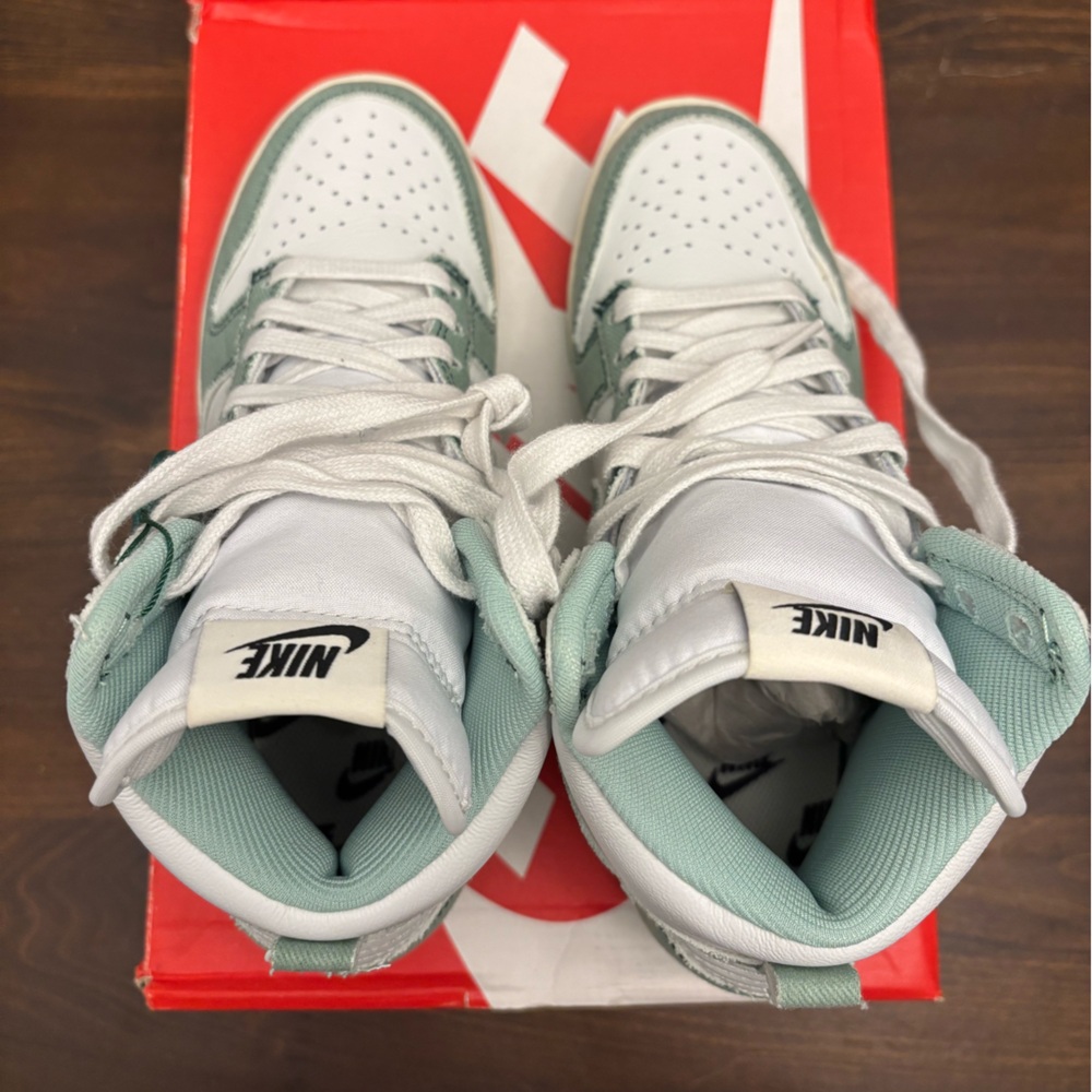 Nike Dunk High in Mint and White - Picture 5 of 6